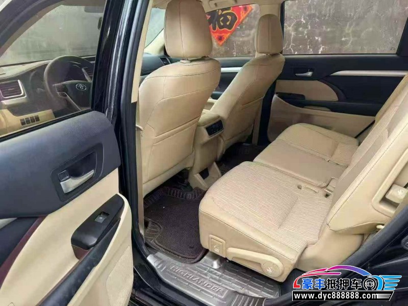 17年丰田汉兰达轿车抵押车出售