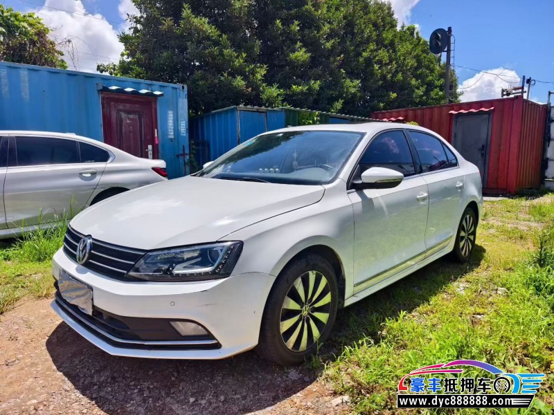 16年大众速腾轿车抵押车出售