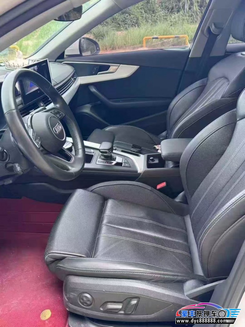 22年奥迪A4L轿车抵押车出售