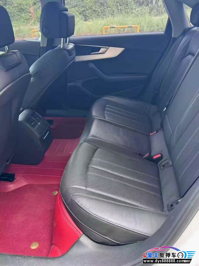 22年奥迪A4L轿车抵押车出售