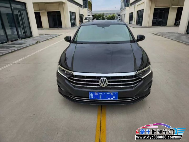 22年大众速腾轿车抵押车出售