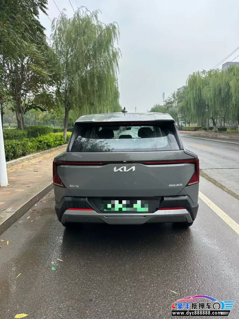 25年起亚EV5轿车抵押车出售