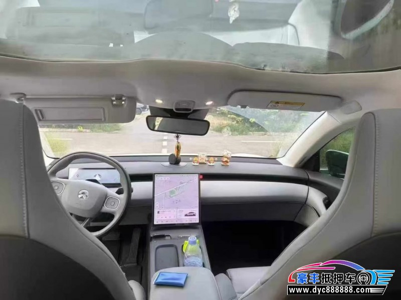 24年蔚来ET5轿车抵押车出售