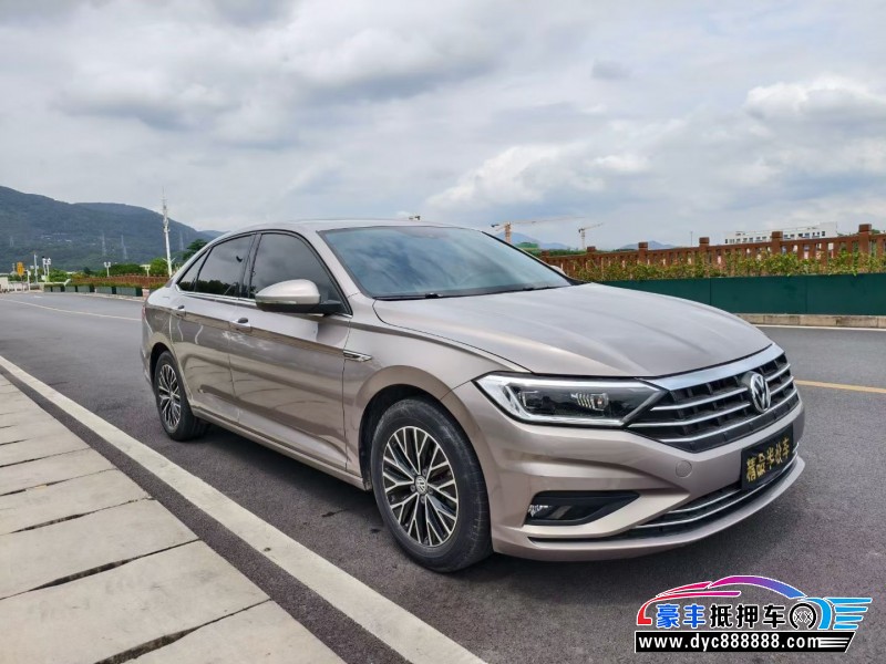 20年大众速腾轿车抵押车出售