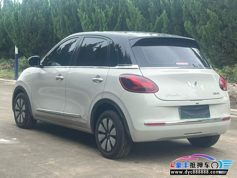 24年五菱缤果轿车抵押车出售