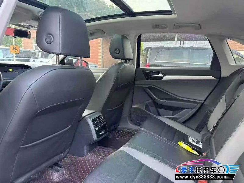 21年大众速腾轿车抵押车出售