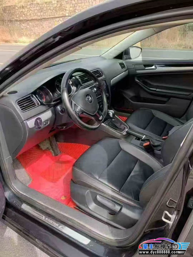 18年大众速腾轿车抵押车出售