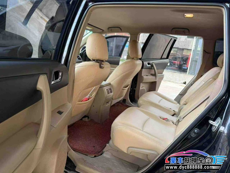 14年丰田汉兰达轿车抵押车出售