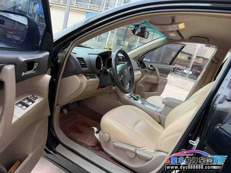 14年丰田汉兰达轿车抵押车出售