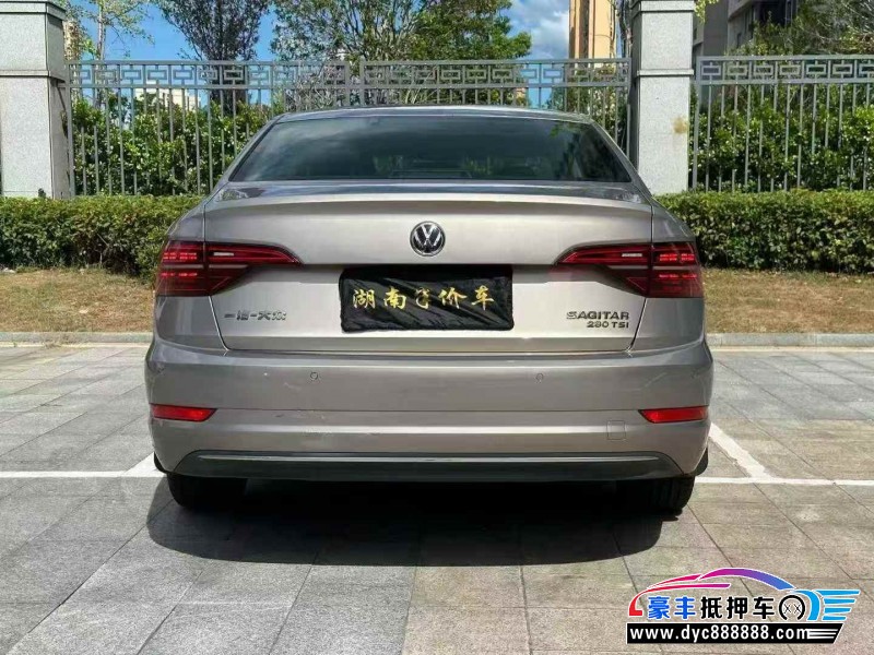 20年大众速腾轿车抵押车出售