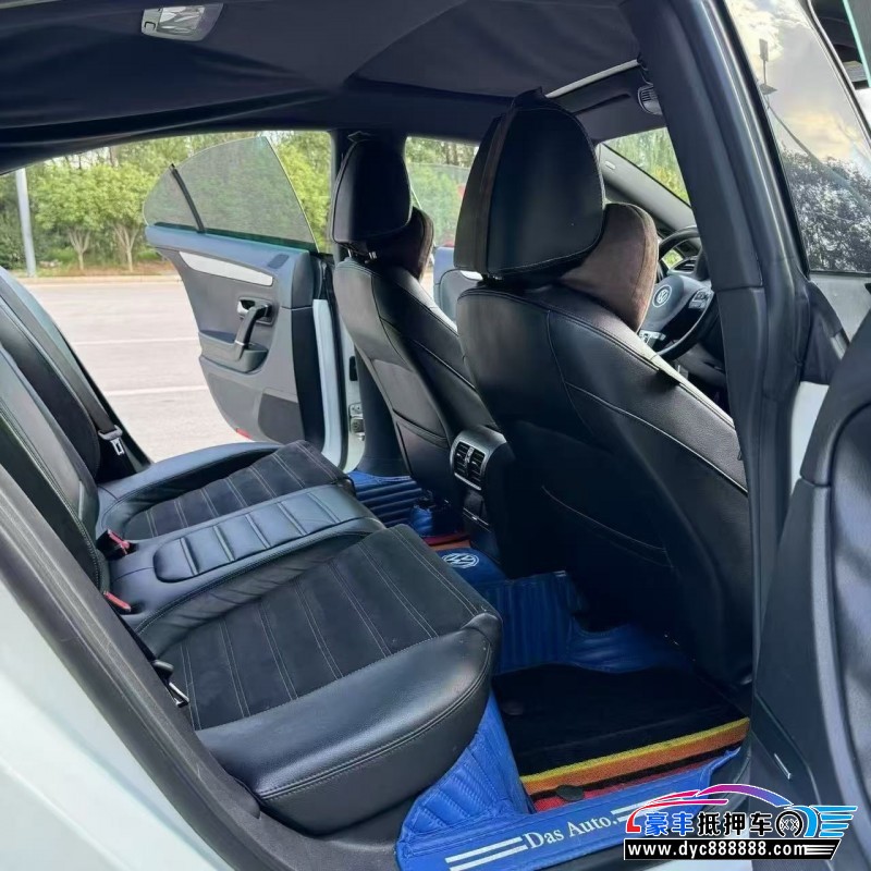 15年大众CC轿车抵押车出售