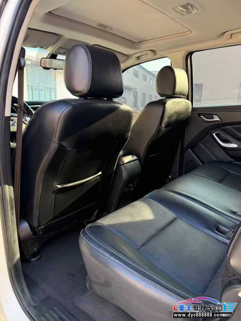 18年江铃驭胜s350轿车抵押车出售