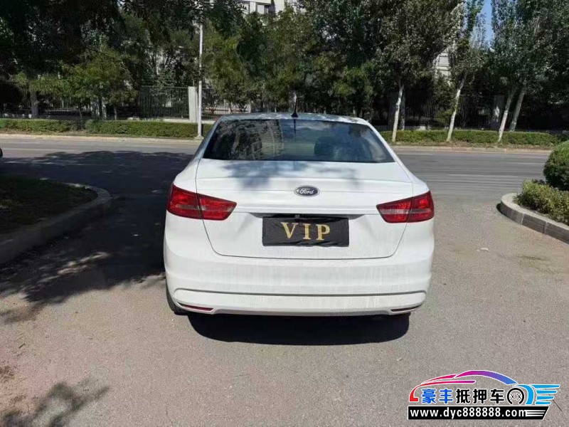 16年福特福克斯轿车抵押车出售