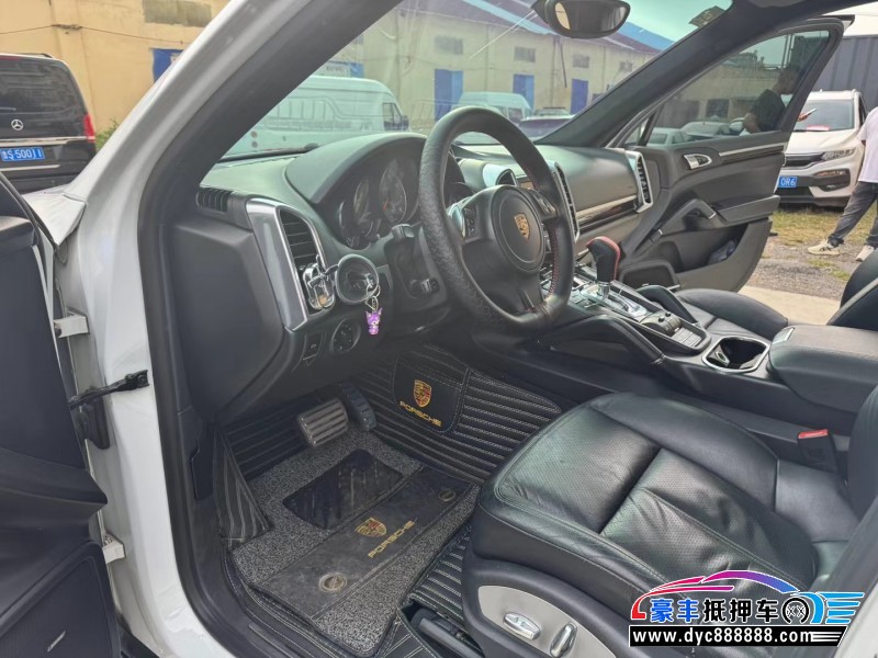14年保时捷卡宴SUV抵押车出售