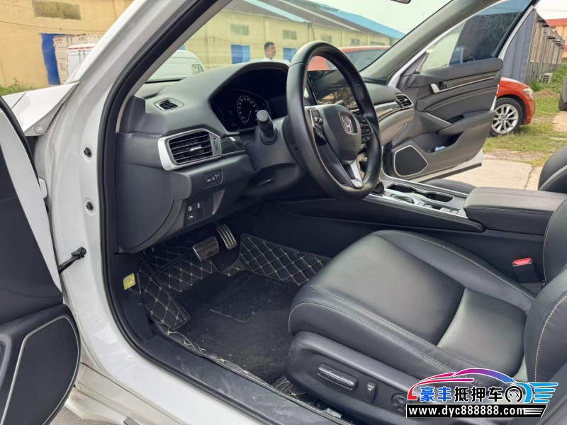 23年本田雅阁轿车抵押车出售