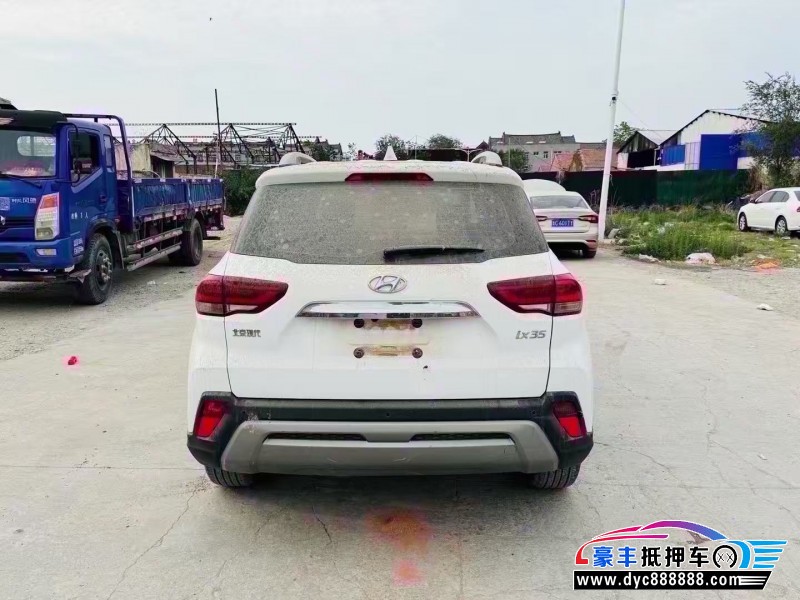 18年现代ix35轿车抵押车出售