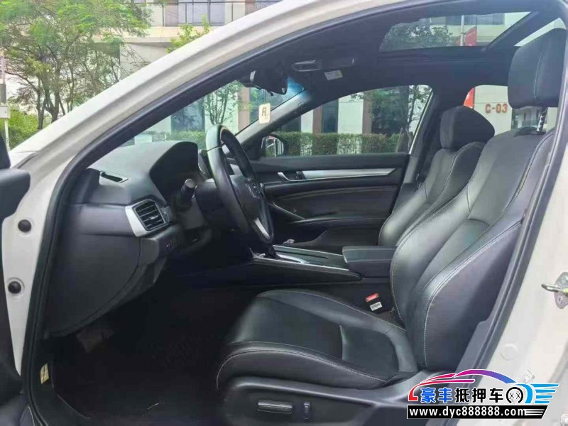 22年本田英诗派轿车抵押车出售