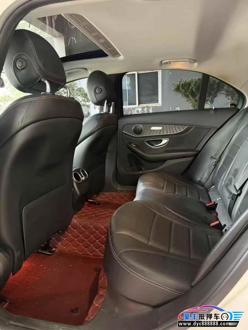 18年奔驰C轿车抵押车出售