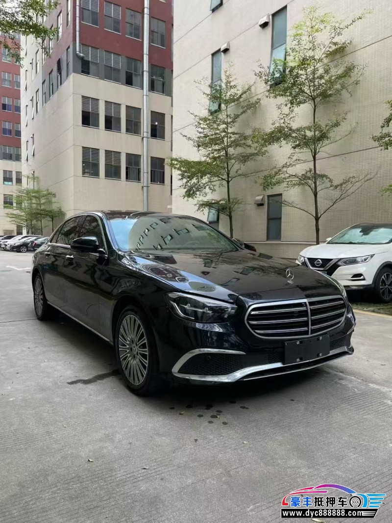 22年奔驰E轿车抵押车出售