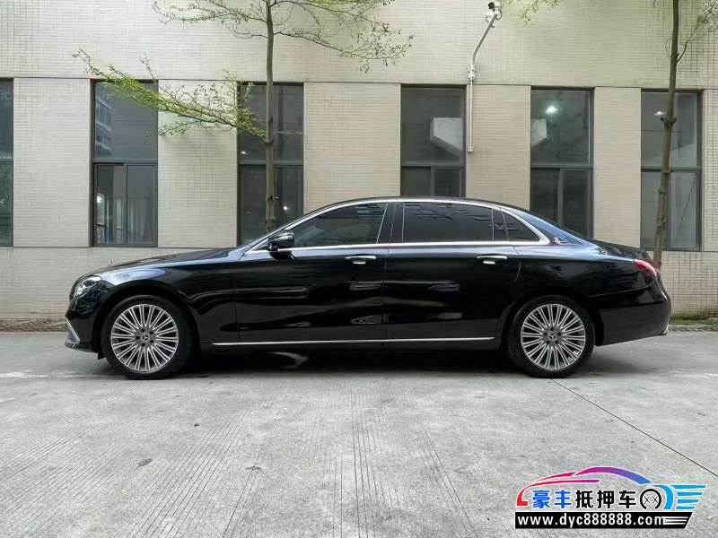 22年奔驰E轿车抵押车出售