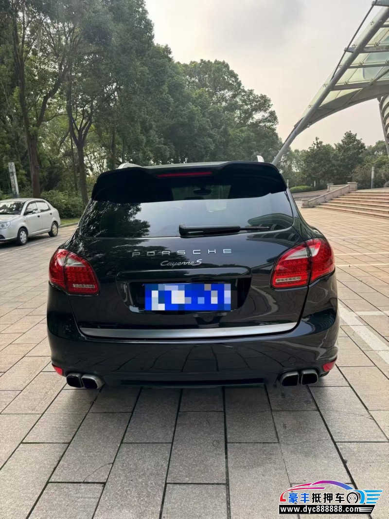 13年保时捷卡宴轿车抵押车出售