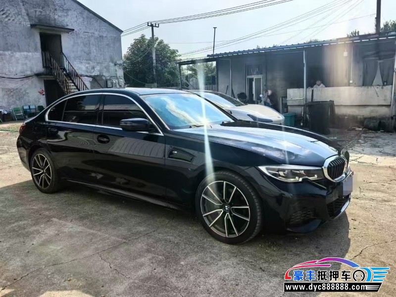 21年宝马3系轿车抵押车出售