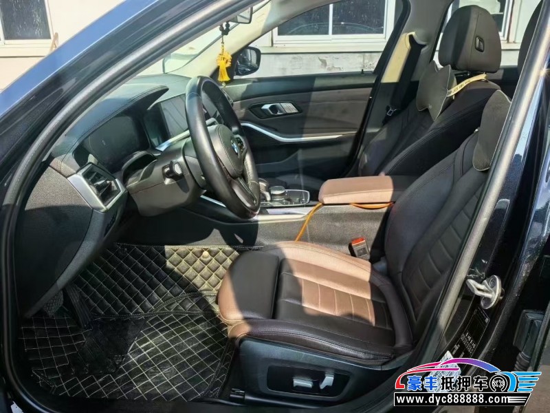 21年宝马3系轿车抵押车出售