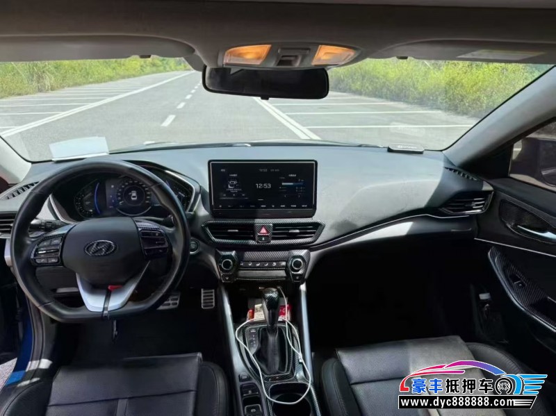 19年现代菲斯塔轿车抵押车出售