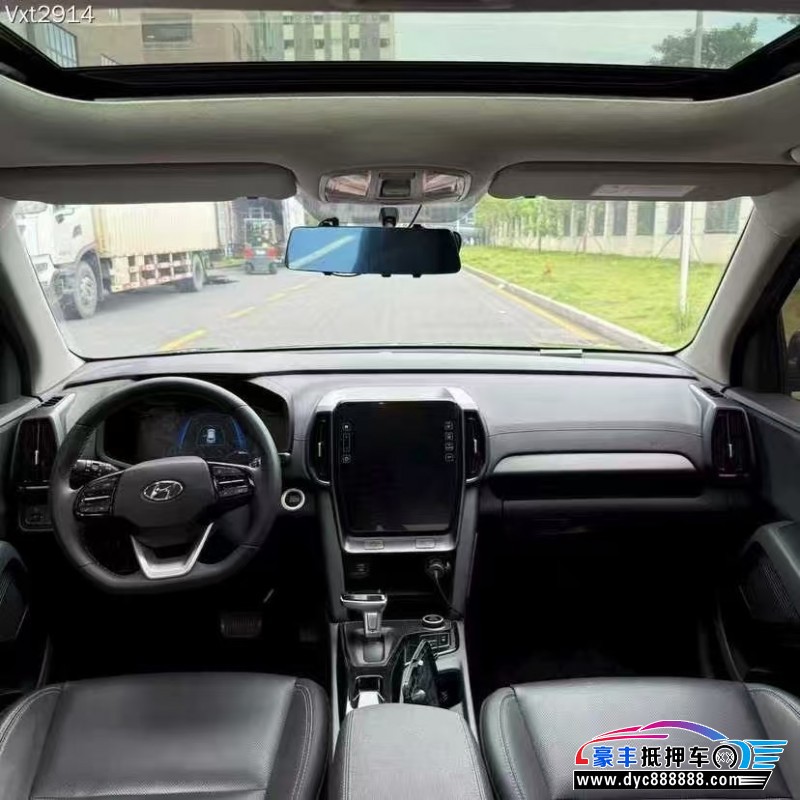 23年现代ix35轿车抵押车出售