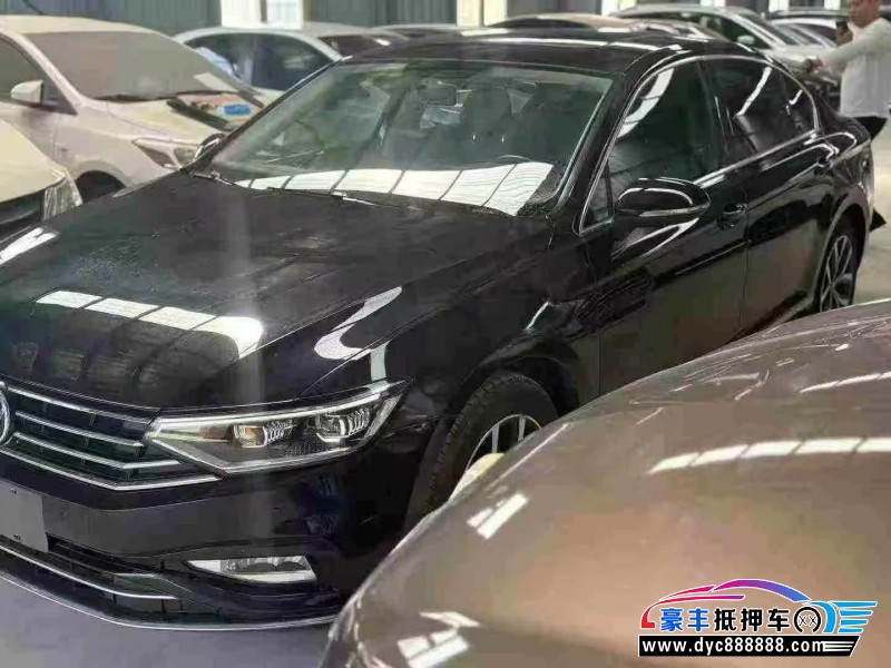 21年大众迈腾轿车抵押车出售