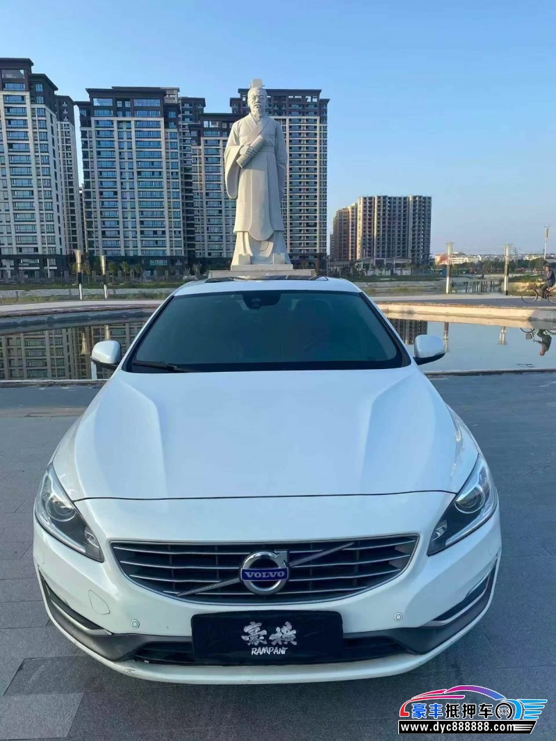 17年沃尔沃S60轿车抵押车出售
