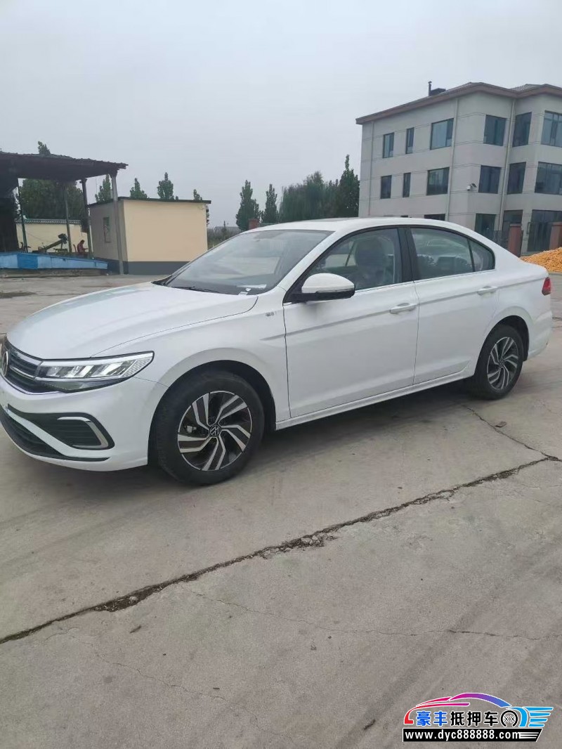 25年大众宝来轿车抵押车出售