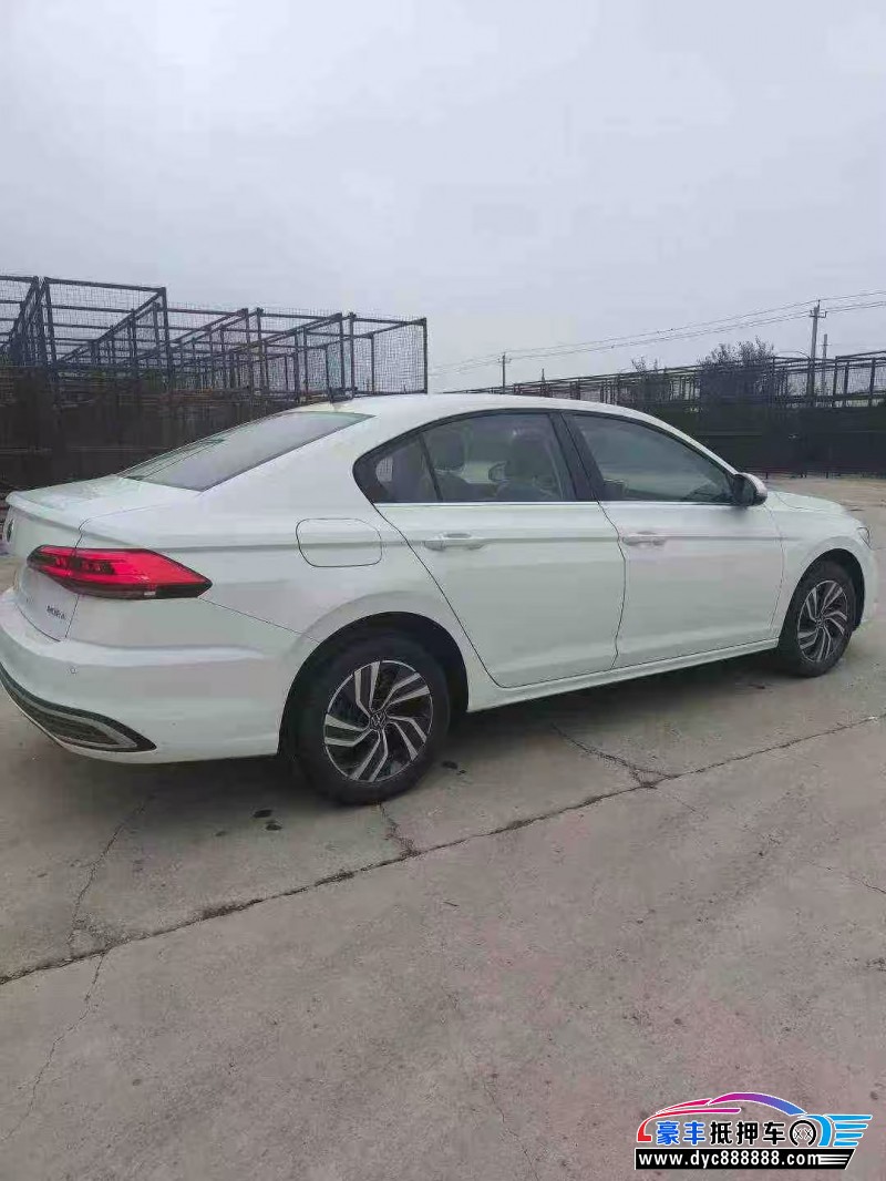 25年大众宝来轿车抵押车出售