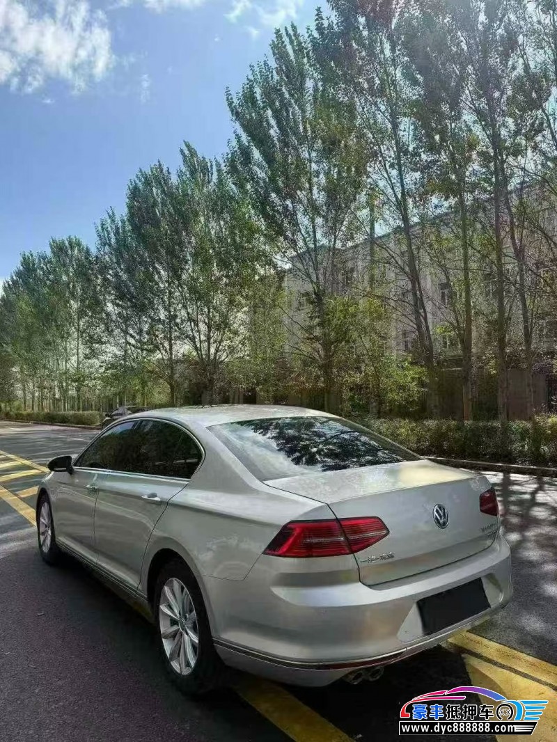 17年大众迈腾轿车抵押车出售