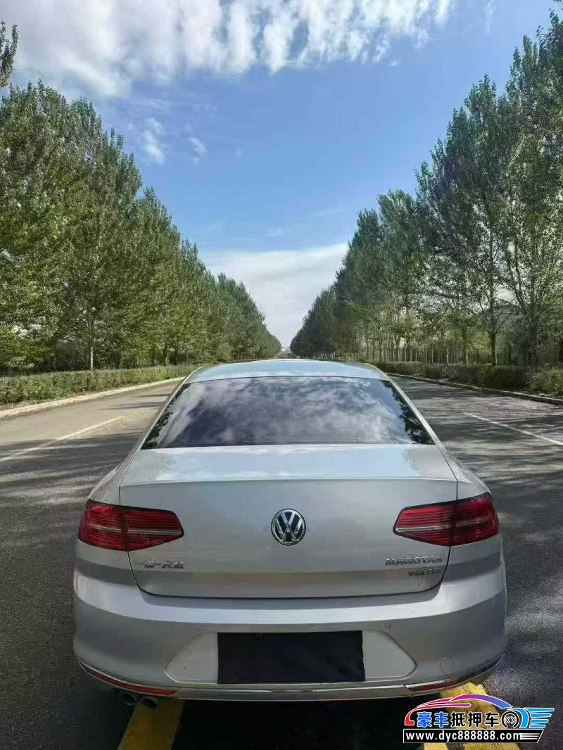 17年大众迈腾轿车抵押车出售