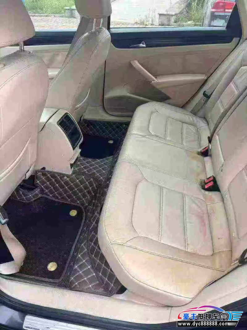 13年大众帕萨特轿车抵押车出售