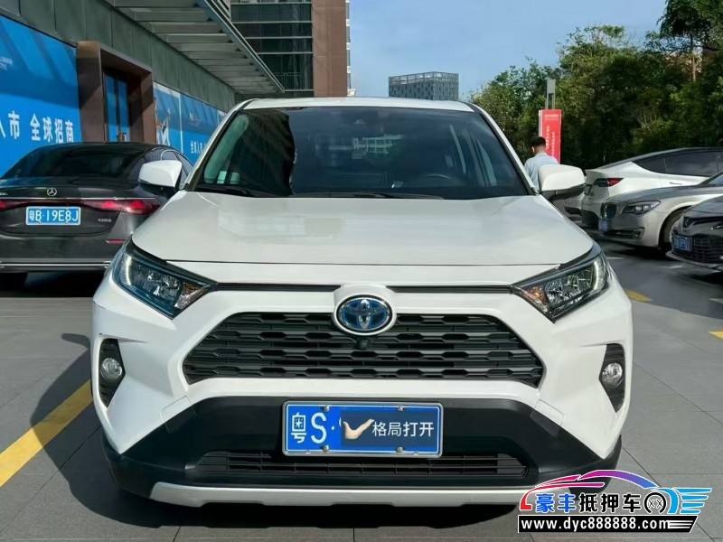 22年丰田RAV4轿车抵押车出售