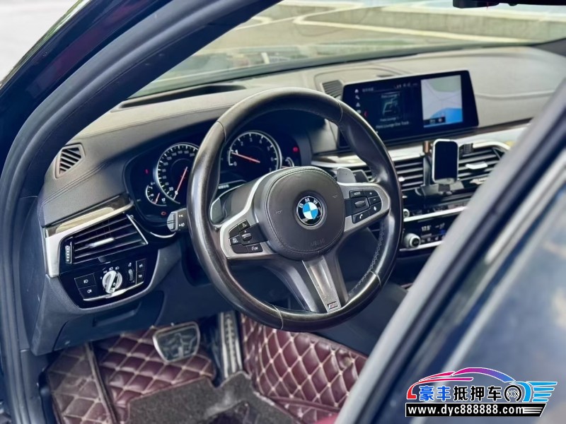 17年宝马5系轿车抵押车出售