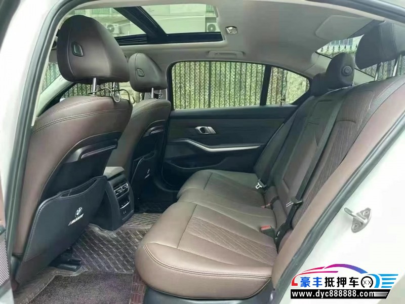 22年宝马3系轿车抵押车出售