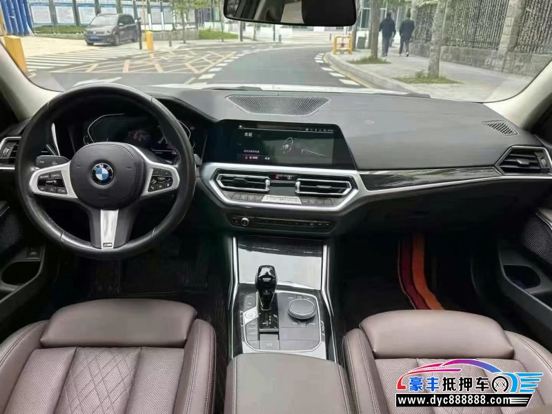 22年宝马3系轿车抵押车出售