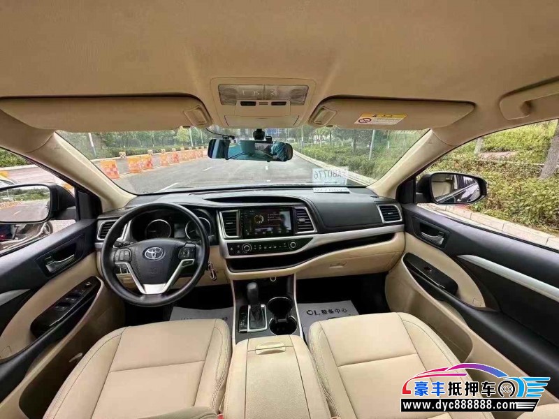 20年丰田汉兰达轿车抵押车出售