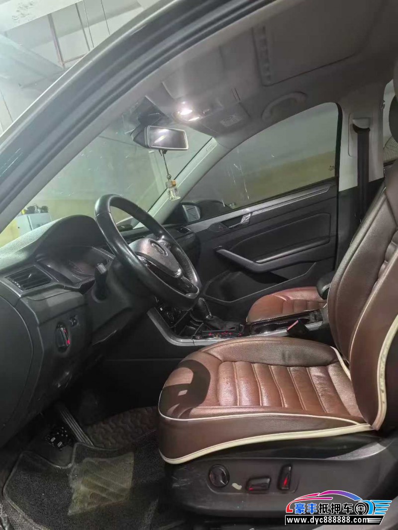 17年大众帕萨特轿车抵押车出售