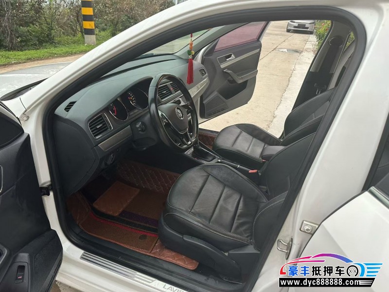 16年大众朗逸轿车抵押车出售