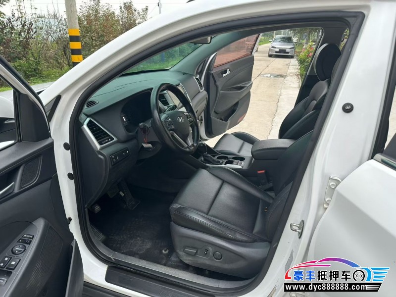 16年现代途胜SUV抵押车出售