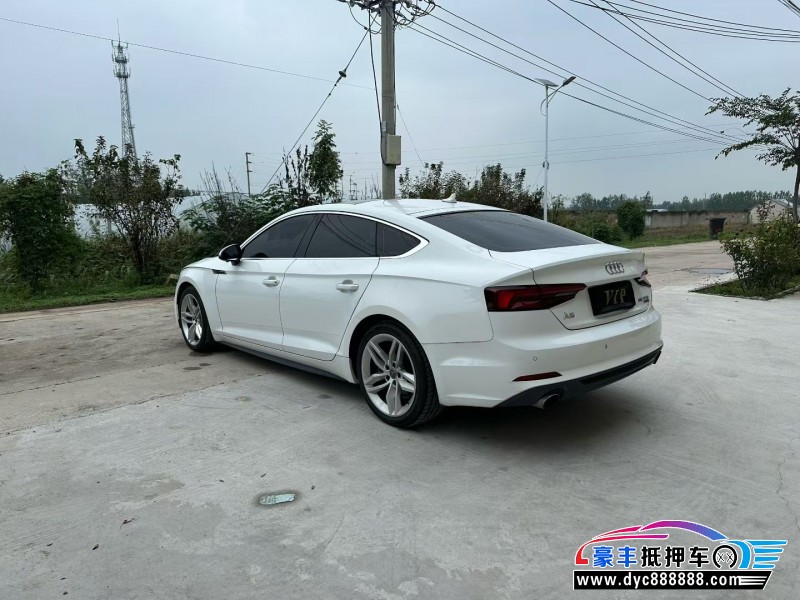 22年奥迪A5轿车抵押车出售