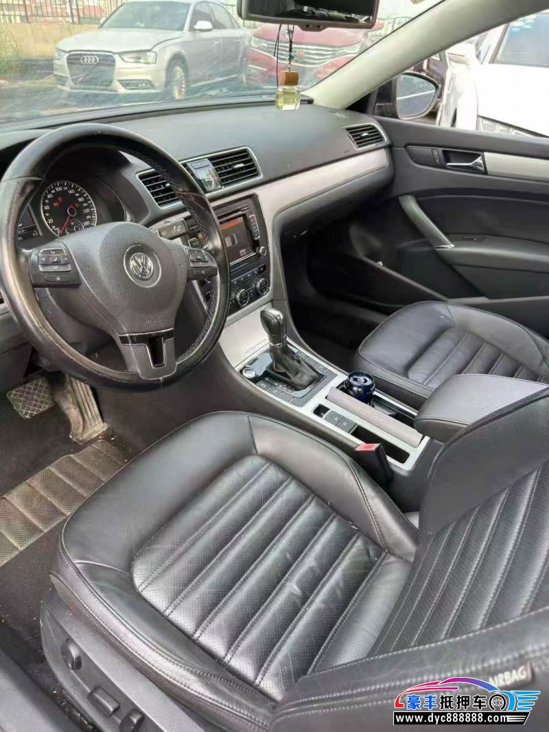 13年大众帕萨特轿车抵押车出售