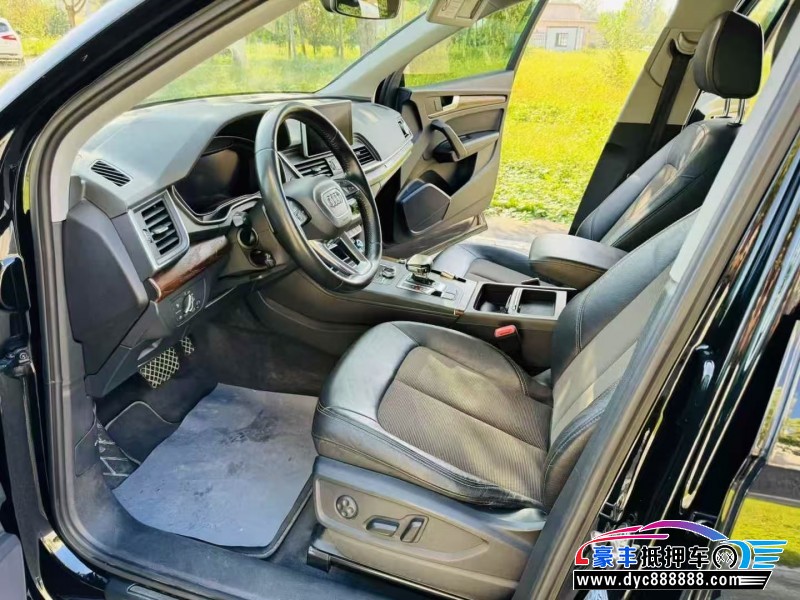 19年奥迪Q5SUV抵押车出售