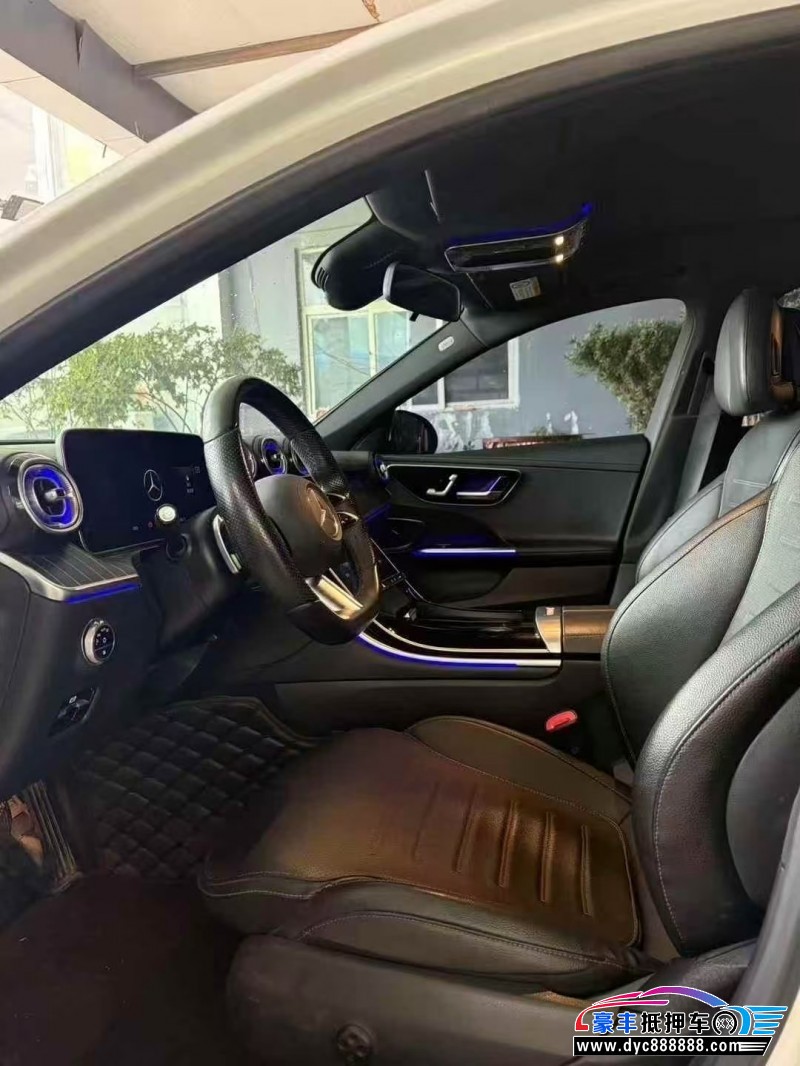 22年奔驰C轿车抵押车出售