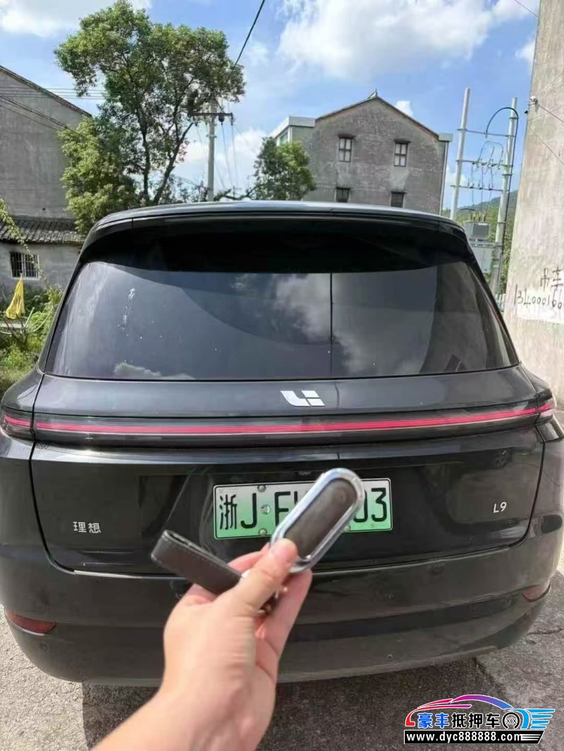 23年理想L9轿车抵押车出售