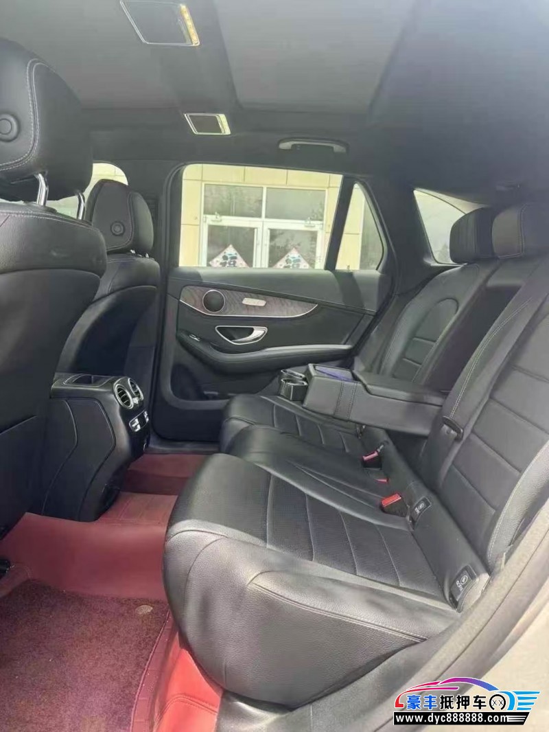 20年奔驰GLC轿车抵押车出售